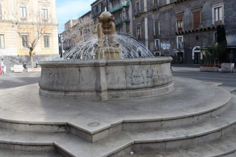 Fontana in Piazza Teatro Massimo