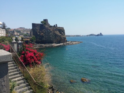 Acicastello