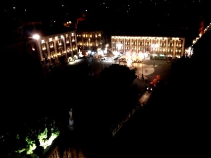 Catania notturna dall'alto