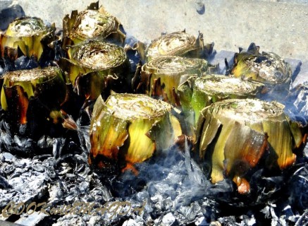I cacocciuli arrustuti: ricetta,storia e curiosità del carciofo violetto catanese