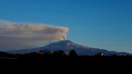 Sua MaestĆ Etna