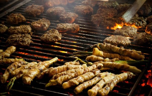 Sangeli, quarumi, sausa, mauru...Viaggio nello street food catanese