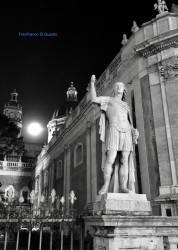 La luna sul Duomo