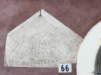 Segnava le ore catanesi