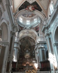 Interni della chiesa Collegiata di Catania